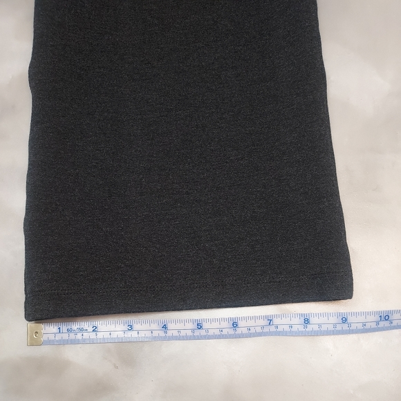 Betabrand Dark Charcoal Gray Pants. Size M - Picture 8 of 9